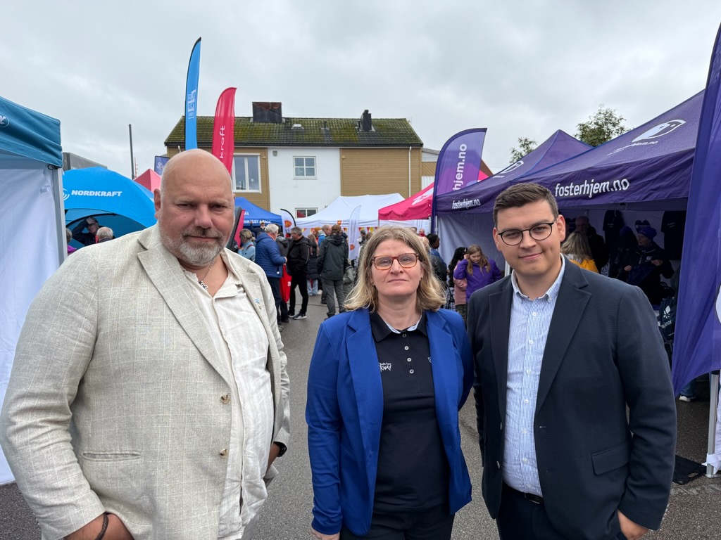 Fylkesordfører i Finnmark Hans-Jacob Bønå, fylkesrådsleder i Nordland Marianne Dobak Kvensjø og fylkesordfører i Troms Benjamin Furuly. Foto: Thor-Wiggo Skille, Nordland fylkeskommune.