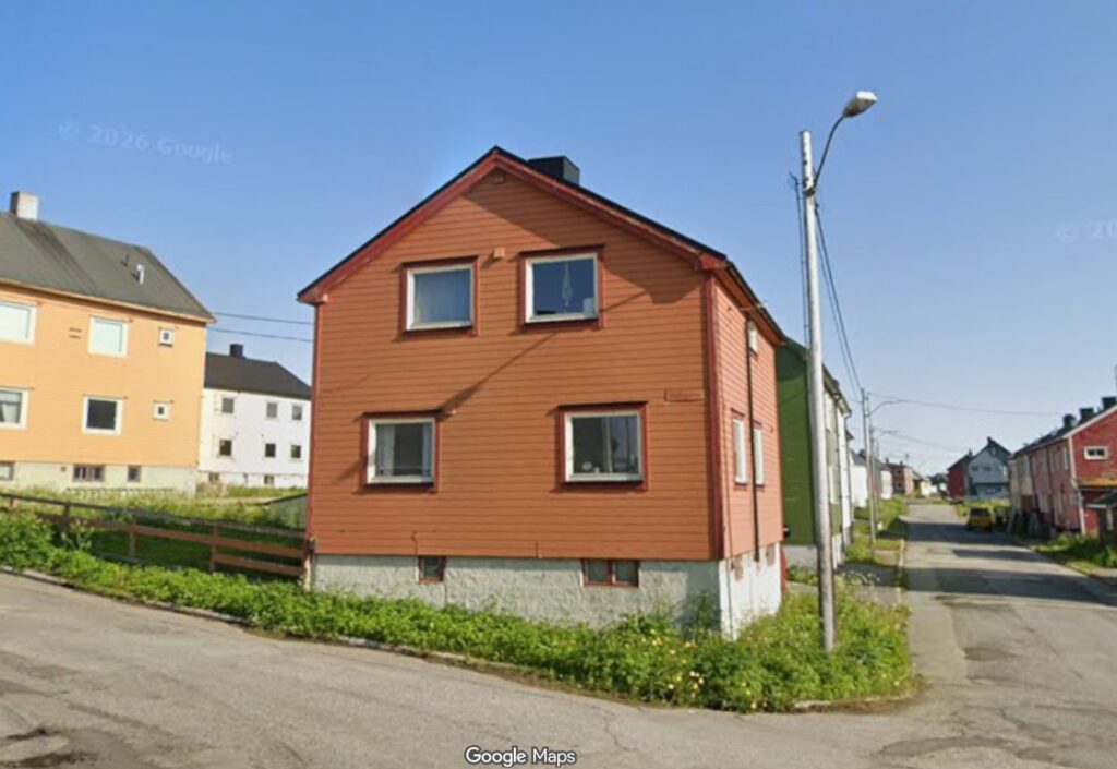 Søndre Langgate 21 i Vardø. Foto: Google Maps.